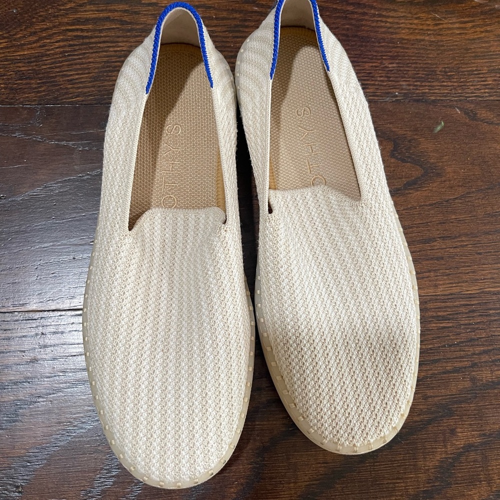 Rothy’s The Driver – Ecru Knit w/ Blue Stripe (Retired Colorway) | Women’s 6